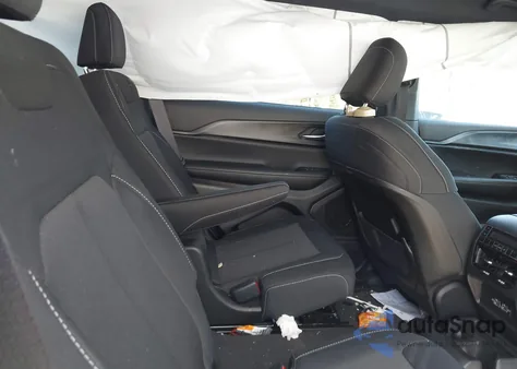 2024 Jeep Grand Cherokee L Laredo 4X4 из США, поврежденный, VIN 1C4RJKAG3R8532742